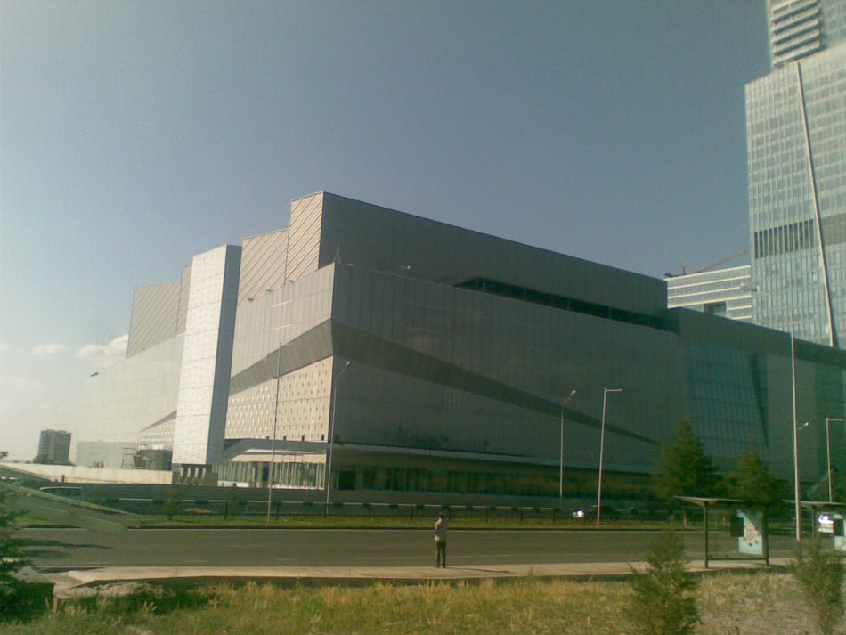 ENKA İNŞAAT ESENTAI SHOPPİNG MALL&FİTNESS CENTER